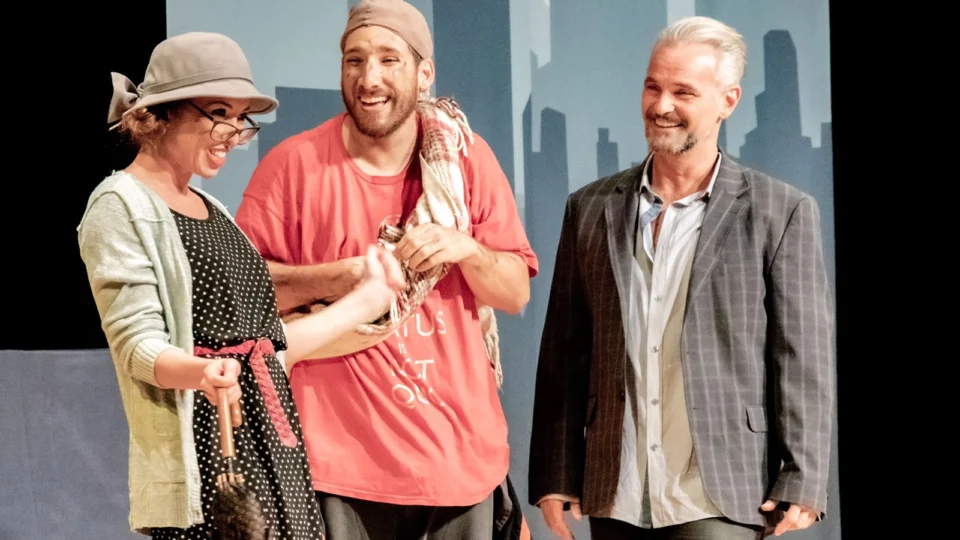 Espetáculo teatral ‘O Vendedor de Sonhos’ chega em junho, em Manaus