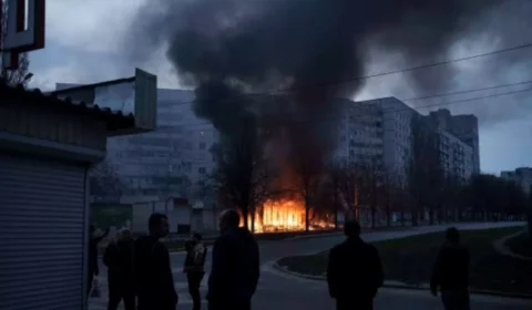 Prefeito de Kharkiv diz que bombardeio na cidade ucraniana deixou várias vítimas, incluindo uma criança