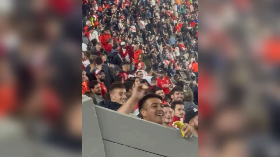 Conmebol multa o River Plate por ato racista praticado por torcedor, em Buenos Aires