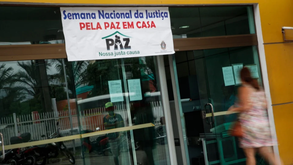 ‘Semana Justiça pela Paz em Casa’ terá quase 2 mil processos em pauta no AM