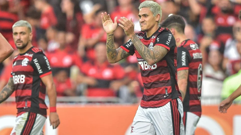Flamengo deve manter Everton Ribeiro, Arrascaeta, Gabigol e Pedro contra Avaí pelo Brasileirão neste domingo, 24