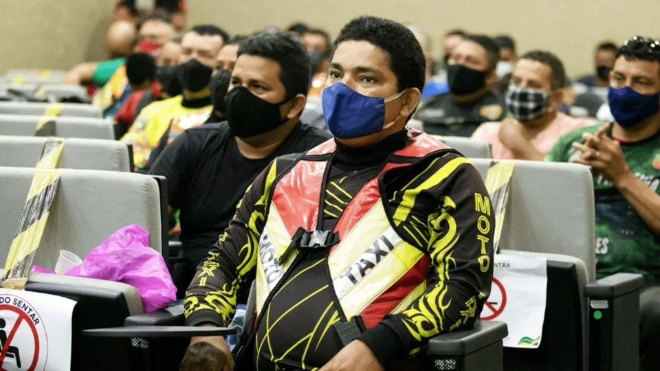 Projeto ‘Motociclista Legal’ abre inscrições em 43 municípios do Amazonas