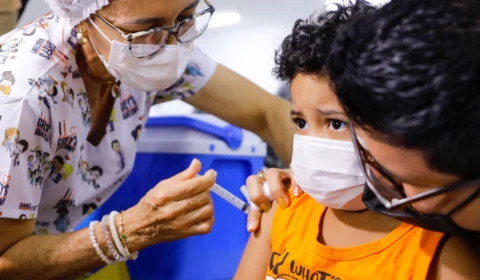 Covid-19: confira pontos de vacinação para adultos e crianças nesta terça-feira, em Manaus