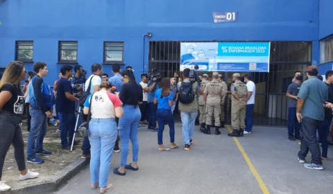 Candidatos comparecem para realização da segunda fase do concurso do Corpo de Bombeiros em Manaus