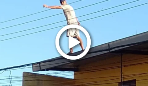 VÍDEO: homem é preso ao tentar fugir de linchamento por telhado de casa na Zona Oeste de Manaus