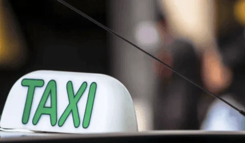 Crise dos transportes por aplicativo impulsiona táxi no Brasil, aponta estudo
