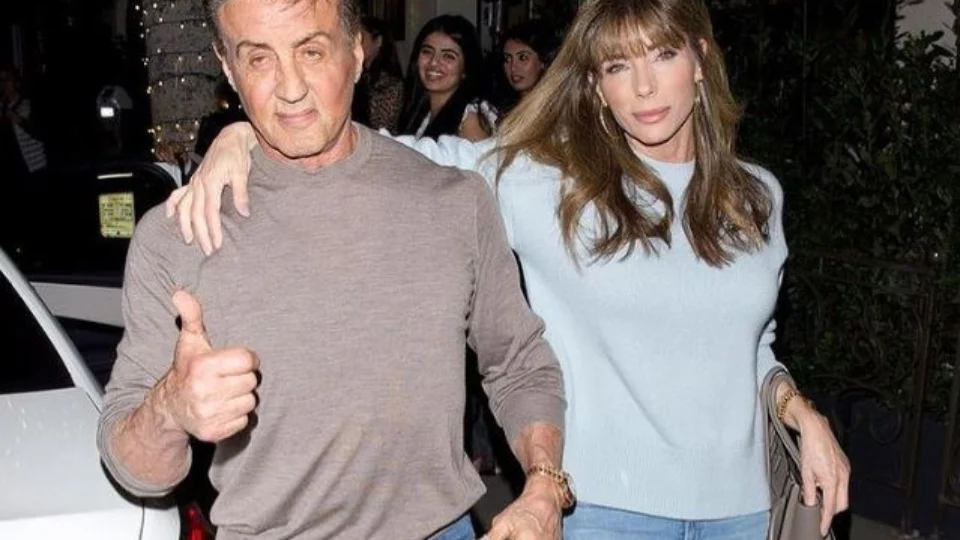 Após 25 anos de casados, Sylvester Stallone e Jennifer Flavin anunciam divórcio nos EUA