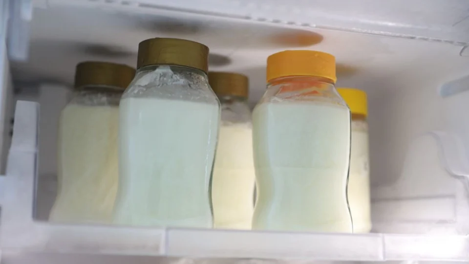 Maternidade do AM lança campanha de doação de frascos para armazenamento de leite materno