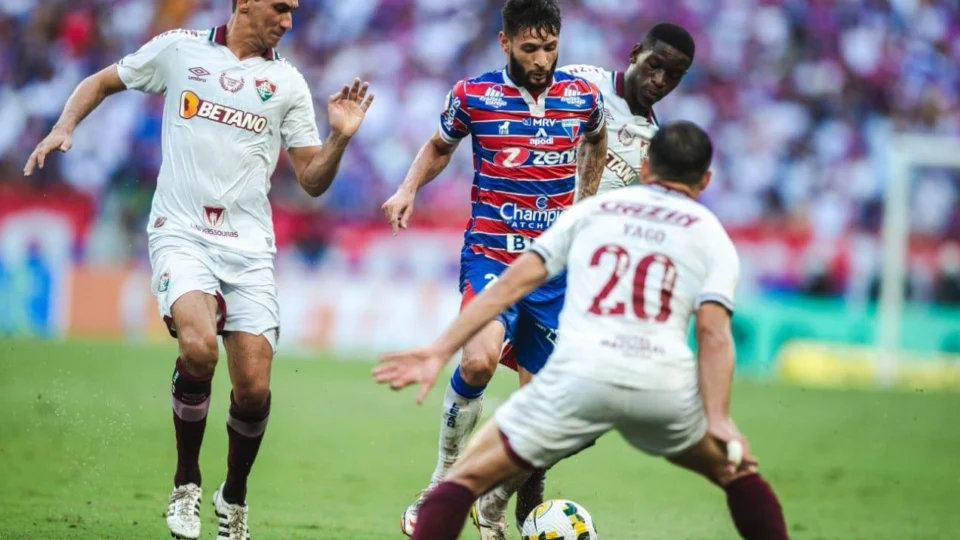 Pela Copa do Brasil, empolgado Fluminense visita Fortaleza lanterna do Brasileirão nesta quinta-feira, 28