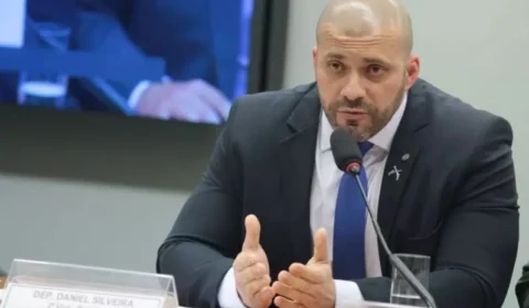 Daniel Silveira se recusa usar tornozeleira e permanece no prédio da Câmara para não ser preso