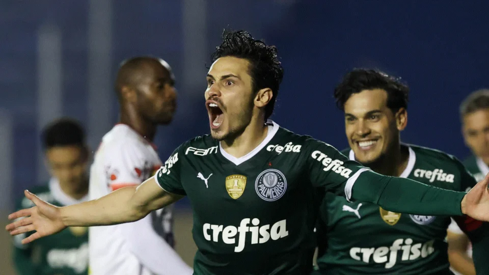 Tite não convoca Raphael Veiga, um dos principais jogadores da atualidade e uma máquina de fazer gols pelo Palmeiras