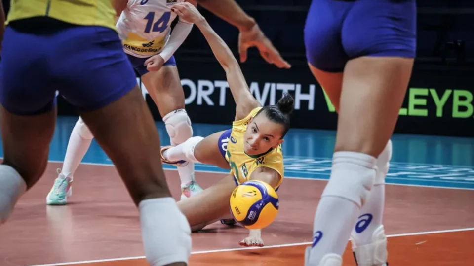 Em pior partida na Copa do Mundo, meninas do Brasil sofrem revés para Japão de 3 sets a 1