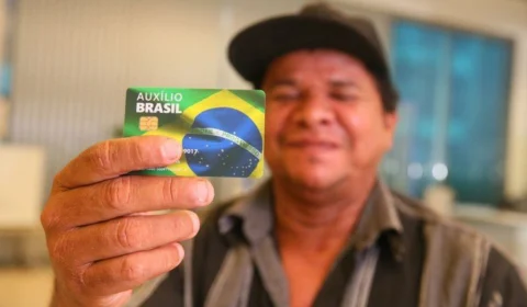 Auxílio Brasil é pago a beneficiários com NIS final 9 nesta quinta-feira