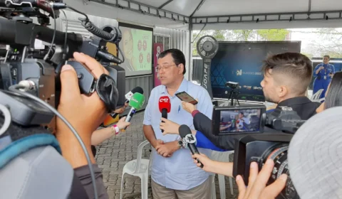 Debate TV Norte: candidato Eduardo Braga chega para debate no Grupo Norte de Comunicação