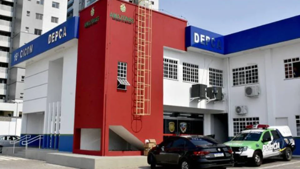 Idoso é preso suspeito de estuprar neta de 14 anos, em Manaus