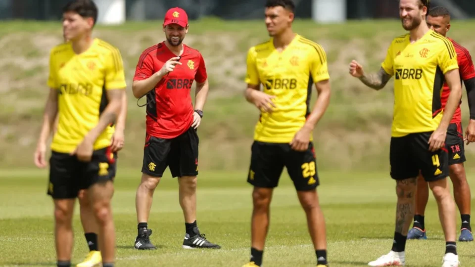 Flamengo se reapresenta após Fla-Flu de olho no Fortaleza pela 28ª rodada do Campeonato Brasileiro