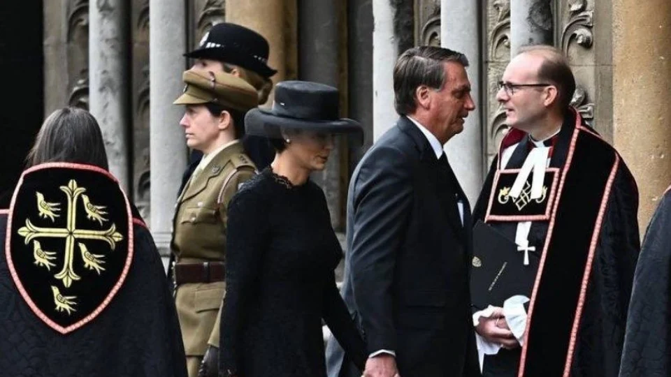 Bolsonaro participa do funeral da Rainha Elizabeth II em Londres