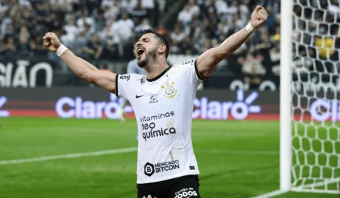 Corinthians passeia na Neo Química Arena, vence por 3 a 0 Fluminense e decide Copa do Brasil com Flamengo