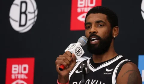 Atleta da NBA perde contrato de R$ 539 milhões por não se vacinar contra Covid-19