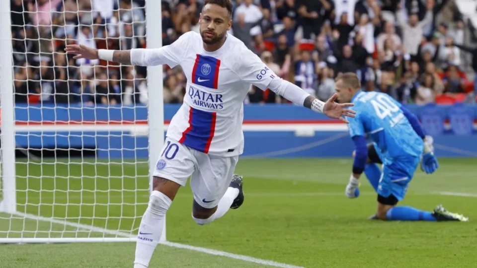 Neymar é eleito craque do Campeonato Francês no mês de agosto