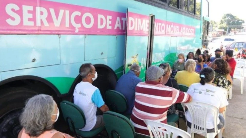 Ônibus do Idoso realiza atendimentos na Zona Norte de Manaus nesta sexta, 21