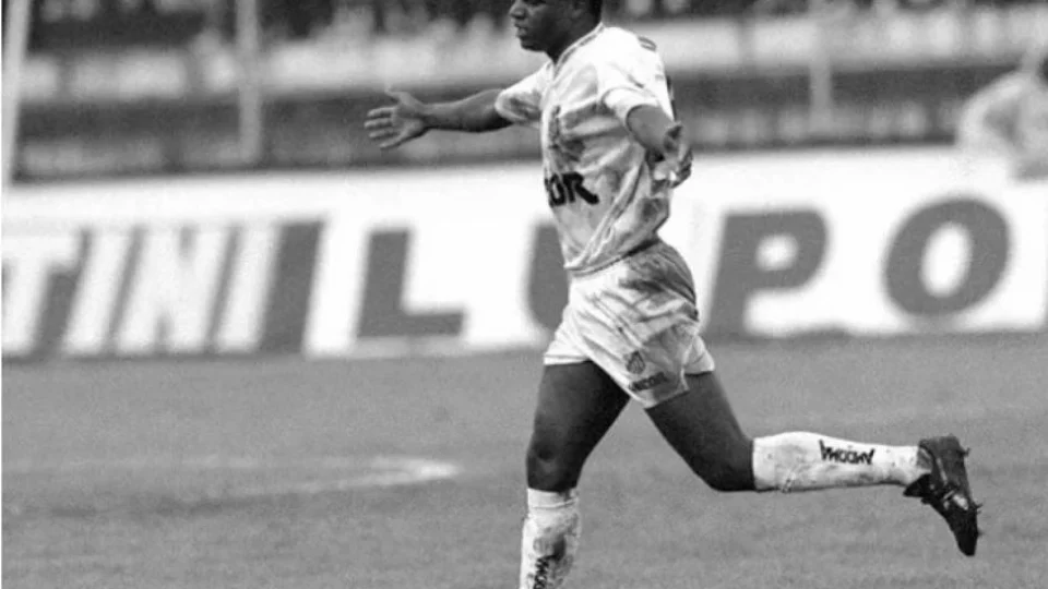 Ex-atacante de Flamengo e Santos é acusado de estupro