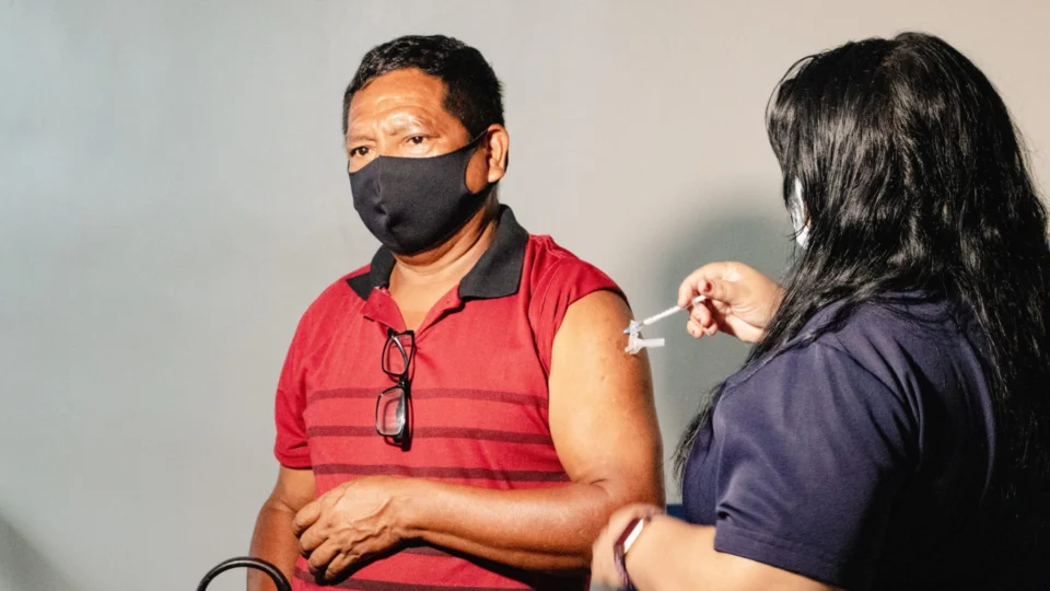 Manaus tem 83 pontos de vacinação contra Covid-19 nesta quinta-feira