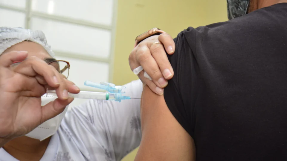 Manaus tem 75 pontos de vacinação contra Covid-19 nesta quarta