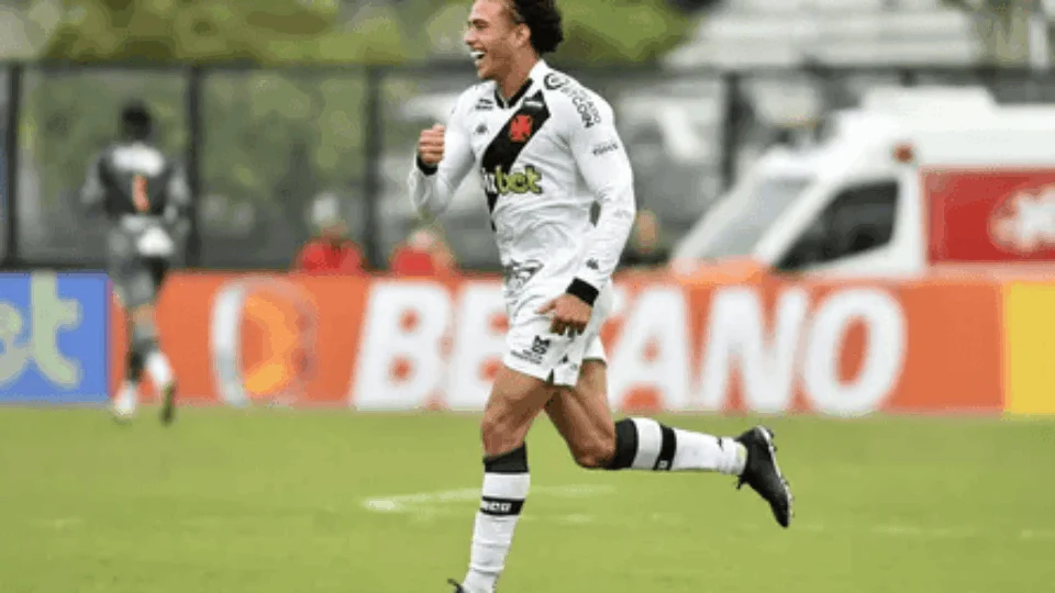 Vasco vence Bahia por 1 a 0 com golaço de Figueiredo e entra no G-4 da Série B do Brasileiro