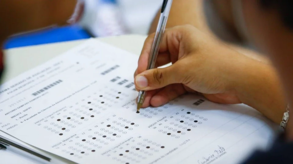 Brasil tem 20 concursos abertos com salários acima de R$ 20 mil; veja vagas