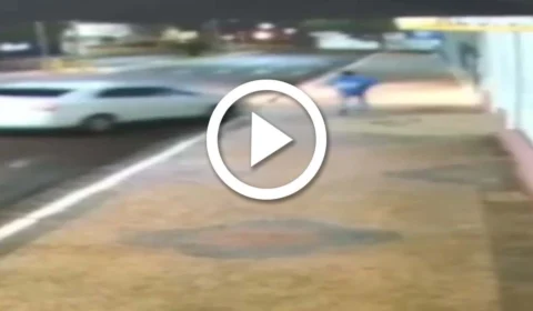 VÍDEO: suspeito de furtar igreja é atropelado por padre, em São Paulo