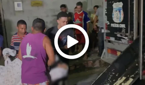 VÍDEO: homem é estaqueado pela companheira e morre na cama na Zona Leste de Manaus