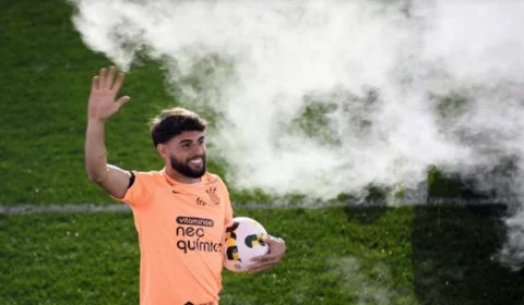 Atacante Yuri Alberto deve estrear pelo Corinthians diante do Coritiba pelo Campeonato Brasileiro nesta quarta, 20