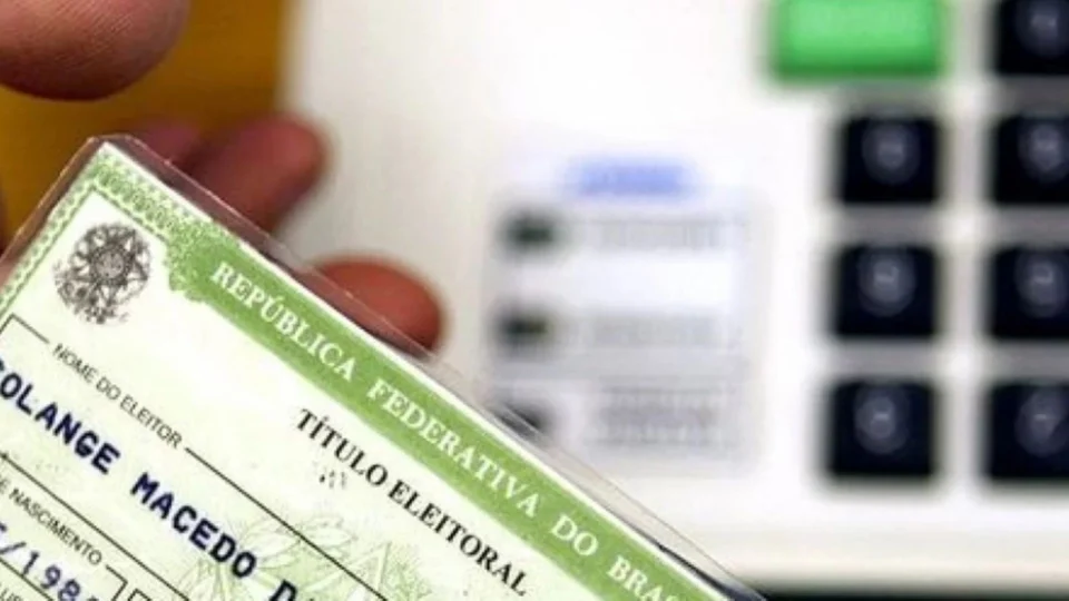 TSE emite título de eleitor para quase 100 mil jovens após campanha