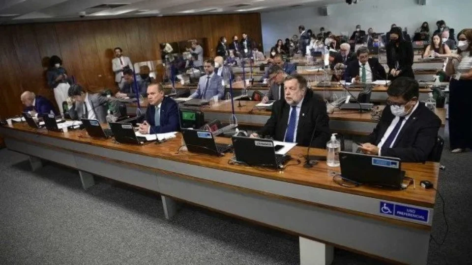 Senado Federal consegue assinaturas suficientes para abertura da CPI do MEC