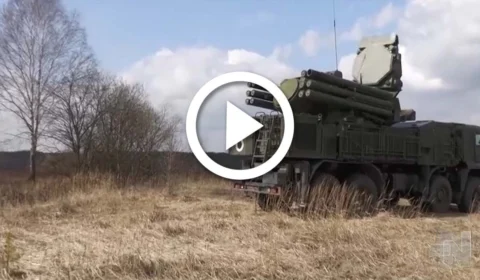 VÍDEO: bombardeios russos prosseguem na região de Kiev, na Ucrânia