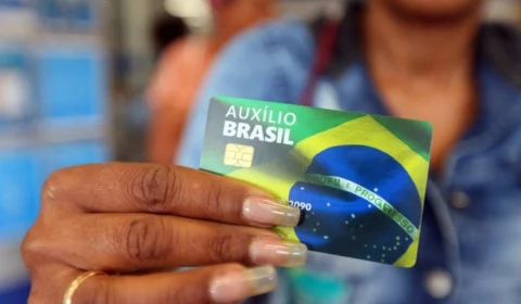 Pagamento de Auxílio Brasil a beneficiários com NIS final 5 é realizado nesta segunda-feira
