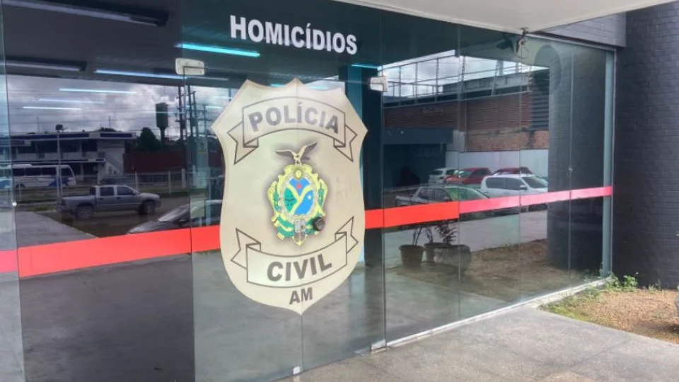 Quatro homens são presos suspeitos no homicídio de mulher que teve rosto desfigurado em Manaus