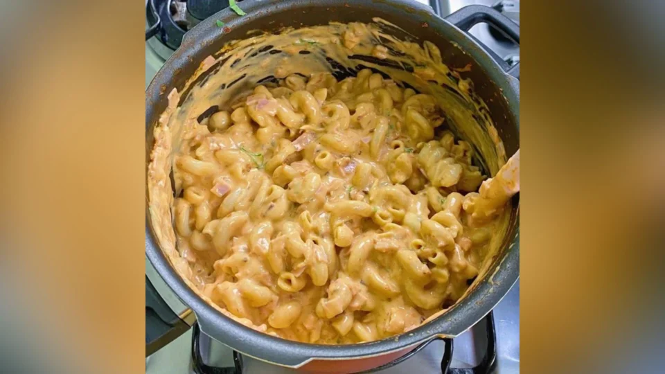 RECEITA FÁCIL: aprenda a fazer macarrão cremoso na panela de pressão