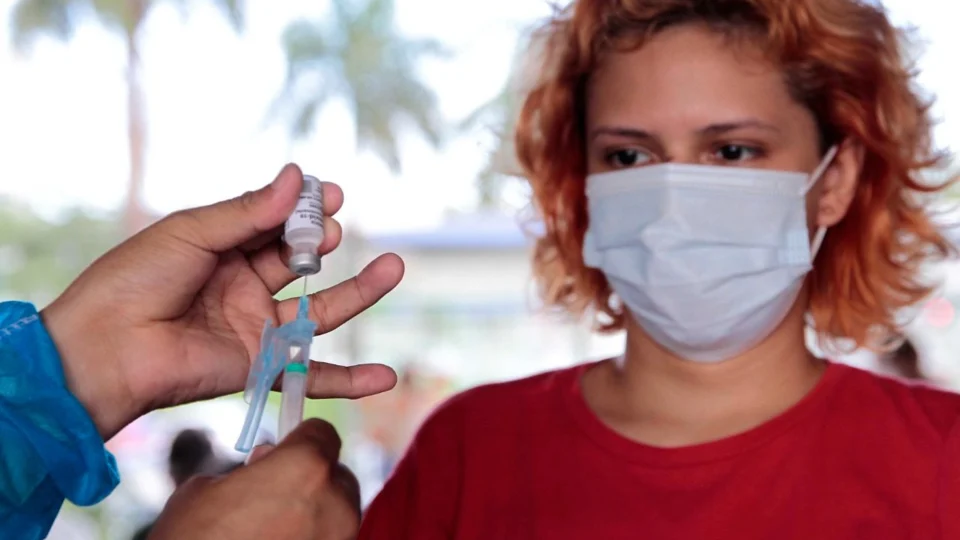 Covid-19: confira pontos de vacinação para adultos e crianças nesta segunda-feira, em Manaus