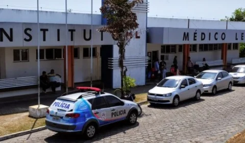 Bebê de 2 meses morre após mãe dormir por cima dele, em Manaus