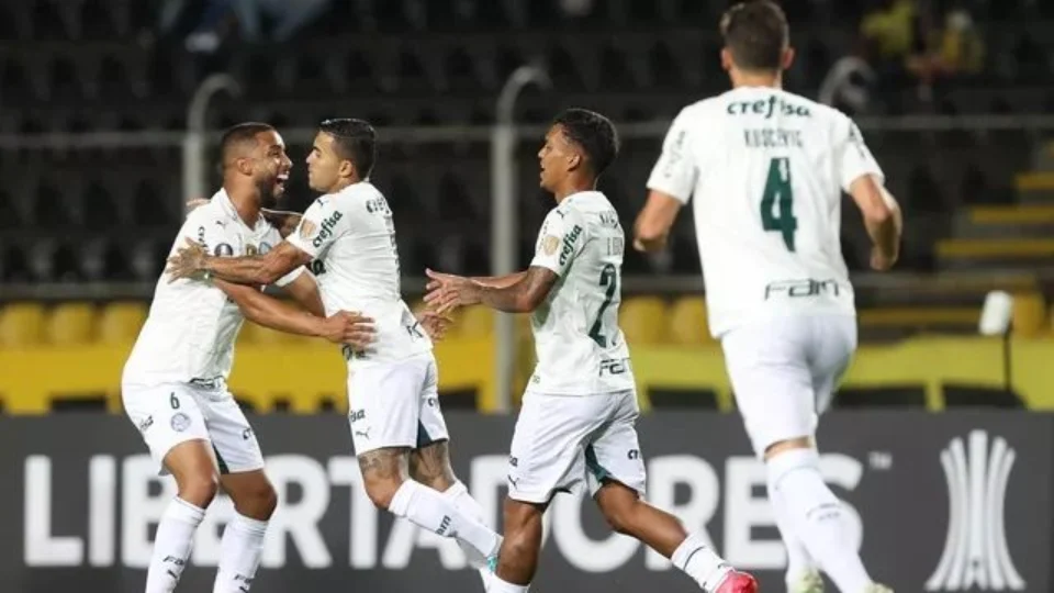 Palmeiras goleia por 4 a 1 o Táchira em busca do tetracampeonato da Libertadores