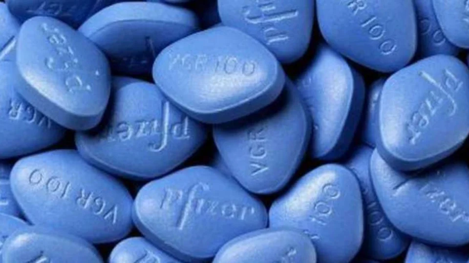 Governo compra 35 mil unidades de Viagra para Forças Armadas, diz deputado