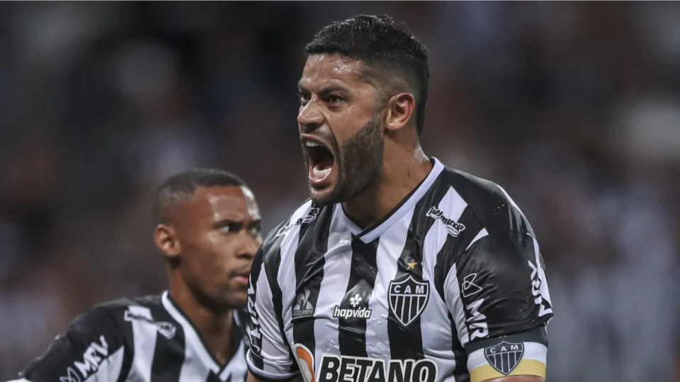Com gol de Hulk, Atlético/MG vence Emelec por 1 a 0 e garante vaga nas quartas de final da Libertadores