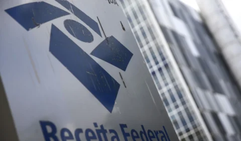 Receita alerta para golpe do falso IOF antecipado via Pix