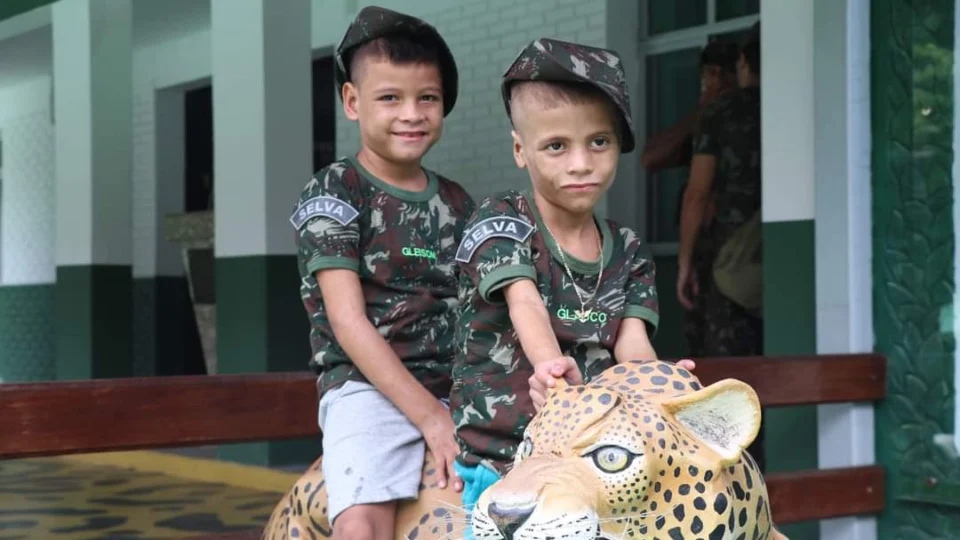 Irmãos desaparecidos em Manicoré são homenageados pelo Exército Brasileiro em Manaus