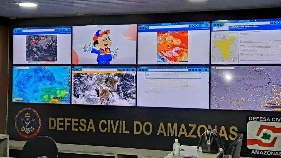 Verão amazônico: Defesa Civil do Amazonas monitora início da vazante nas calhas dos rios