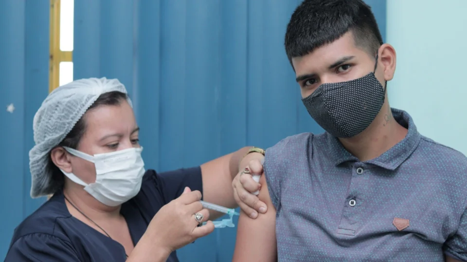 Confira os pontos de vacinação contra Covid-19 nesta quarta-feira em Manaus