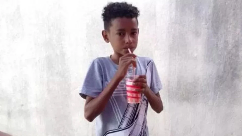 Adolescente morre em deslizamento no Recife e total de vítimas chega a 129