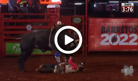 VÍDEO: peão é pisoteado e chifrado por touro no Rodeio Internacional de Barretos, em SP
